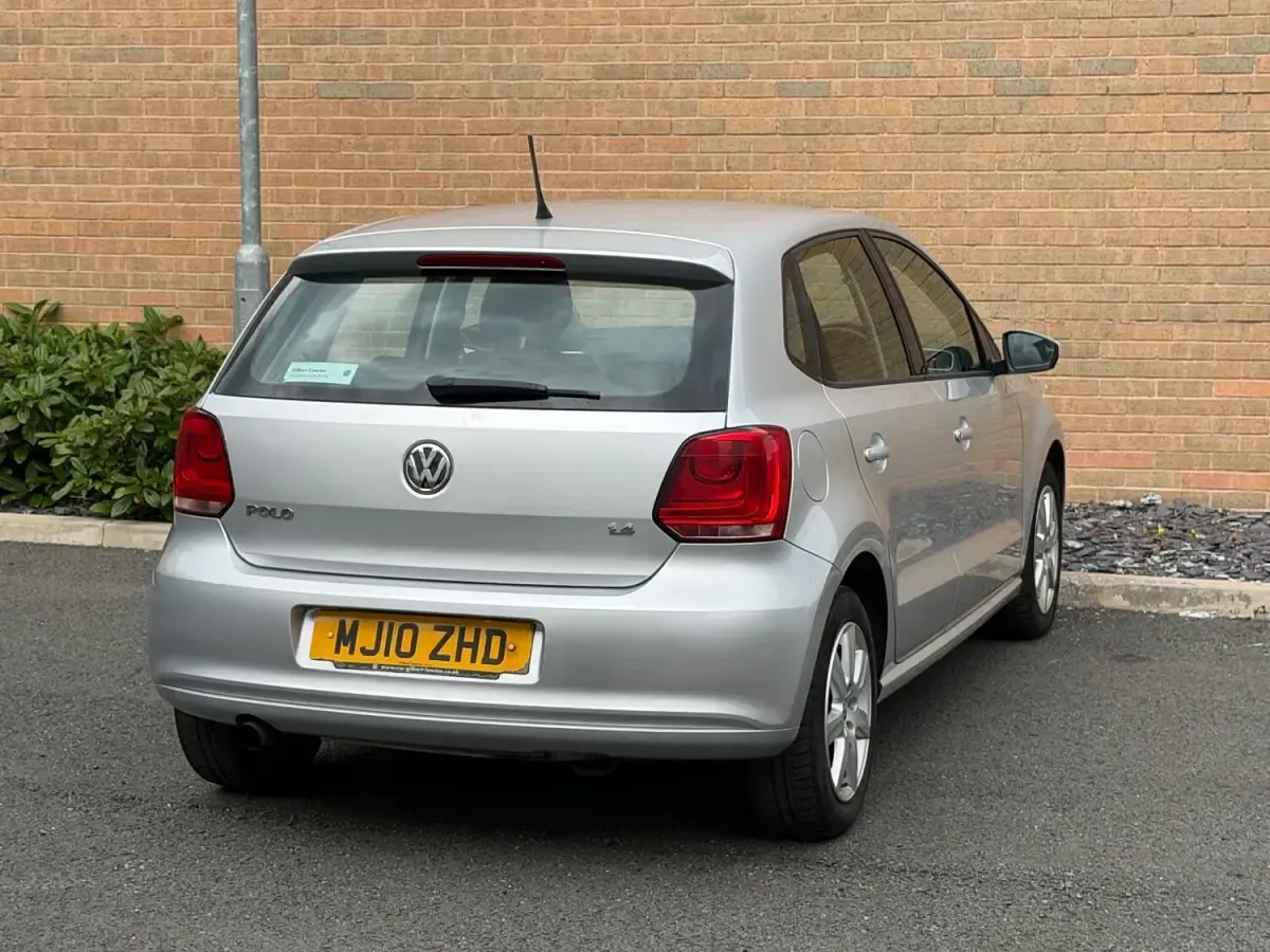 Used VW Polo SE 85 HP (62 kW) 2010 Silver Hatchback