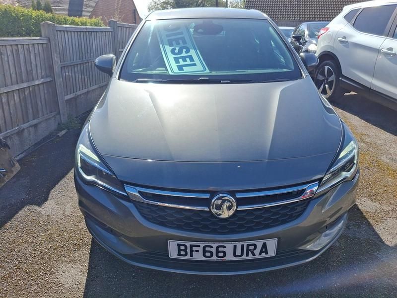 Second-hand Vauxhall Astra SRi 136 CP (100 kW) 2016 Gri Hatchback