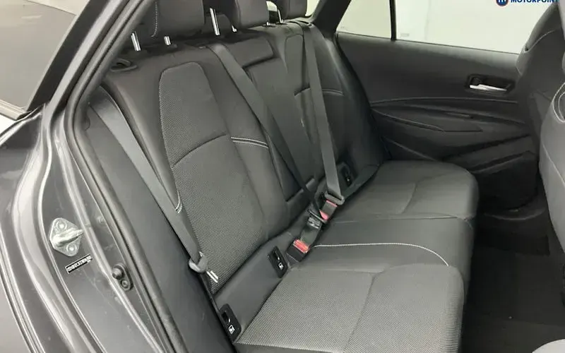 Used Toyota Corolla 196 HP (144 kW) 2025 Grey Estate