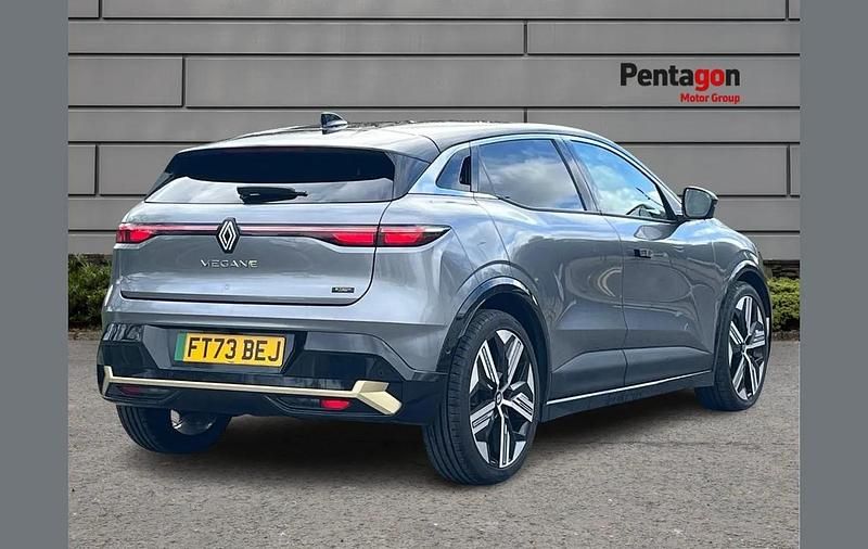 Used Renault Megane E-Tech Iconic 160 kW (218 HP) 2024 Other Hatchback