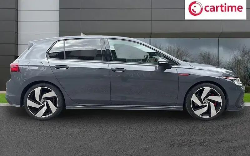 Used VW Golf VIII GTI 245 HP (180 kW) 2024 Hatchback