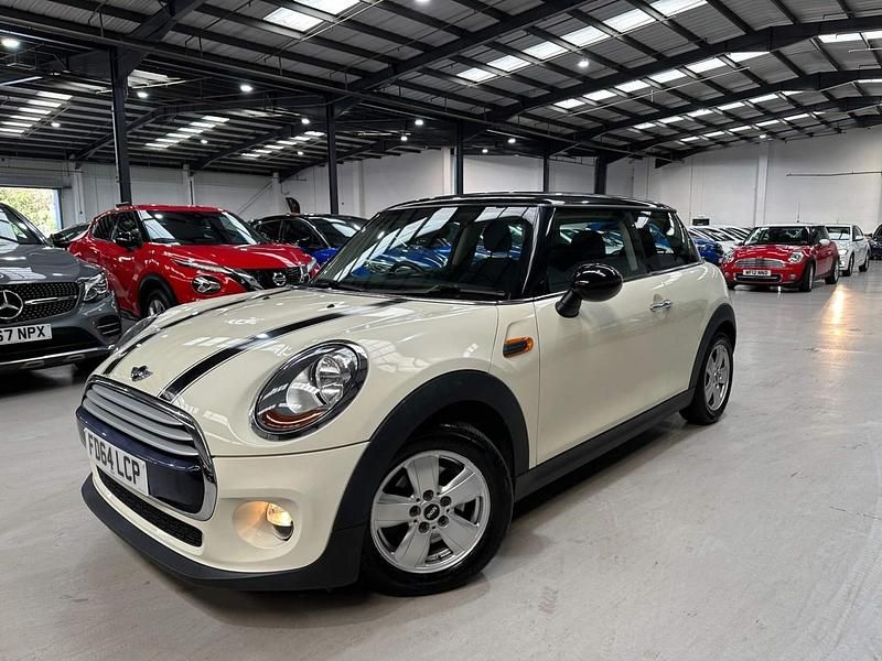 White Used 2014 Mini Cooper Hatch Hatchback | £10,330 (Good price) - Image 1/4
