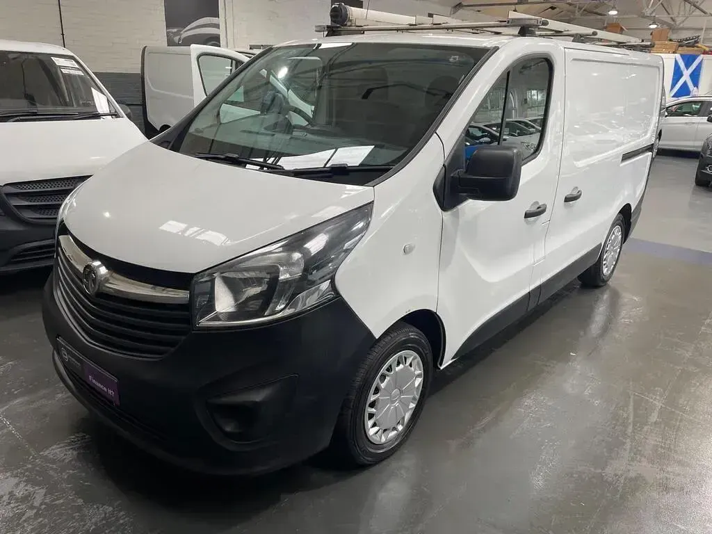 Used Vauxhall Vivaro S 2017 White
