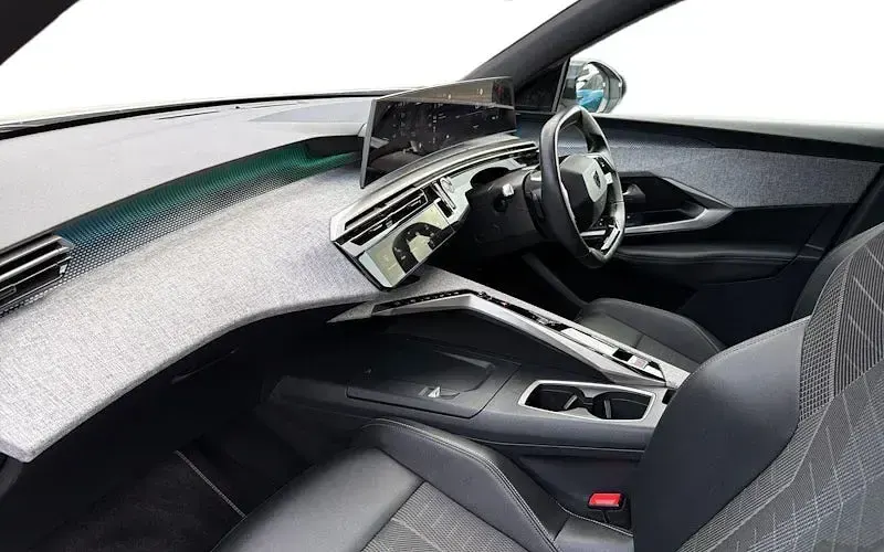 Used Peugeot 3008 GTi 136 HP (100 kW) 2025 White SUV