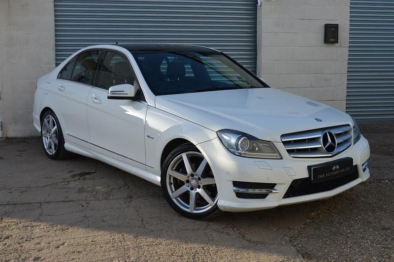 Used Mercedes C220 2012 White Sedan