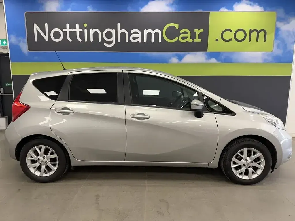 Used Nissan Note Acenta Premium 80 HP (58 kW) 2013 Silver Hatchback