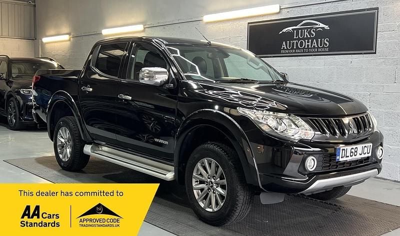 Black Used 2019 Mitsubishi L200 Warrior Pickup | £12,350 (Good price) - Image 1/4