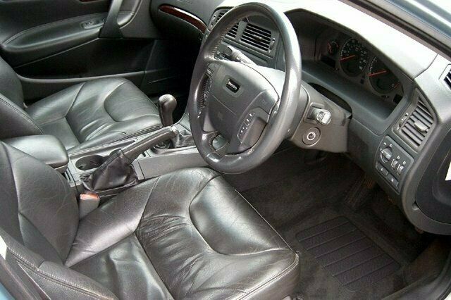 Used Volvo V70 163 HP (119 kW) 2002 Estate