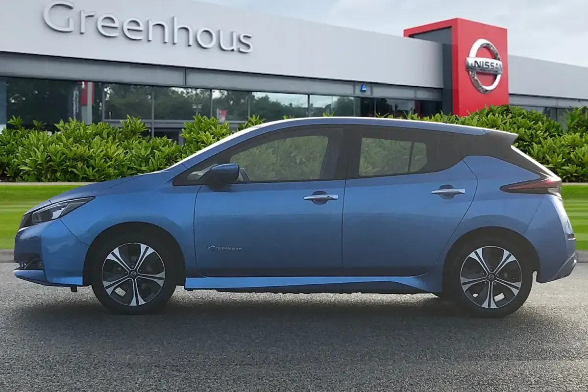 Used Nissan Leaf 160 kW (218 HP) 2019 Blue Hatchback