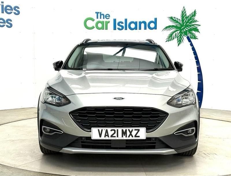 Używany Ford Focus Active 125 KM (91 kW) 2021 Srebrny Hatchback