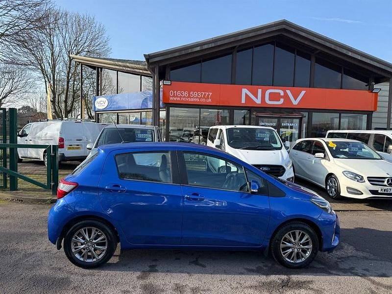 Usado Toyota Yaris 2020 Azul Citadino