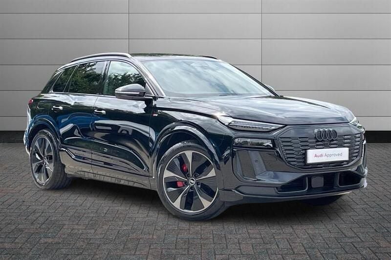 Mythos black Used 2025 Audi Q6 e-tron Advanced SUV | £65,990 - Image 1/4