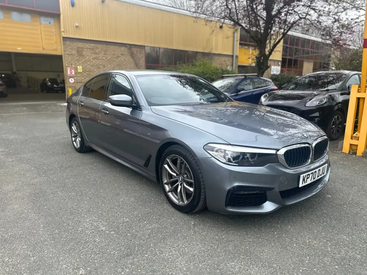 Used BMW 520 M Sport 187 HP (137 kW) 2020 Blue Sedan