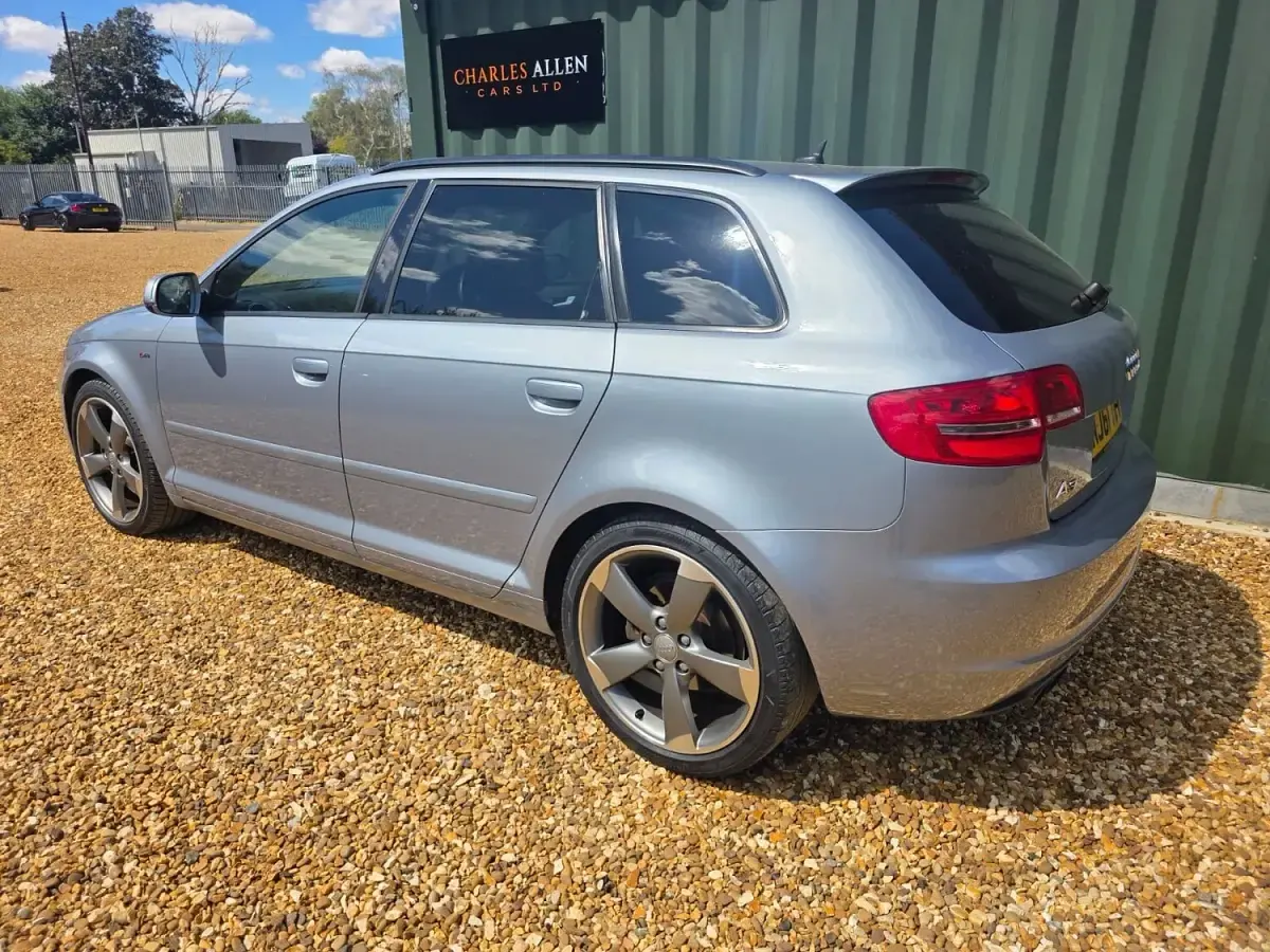 Used Audi A3 Black Edition 200 HP (147 kW) 2011 Silver Hatchback