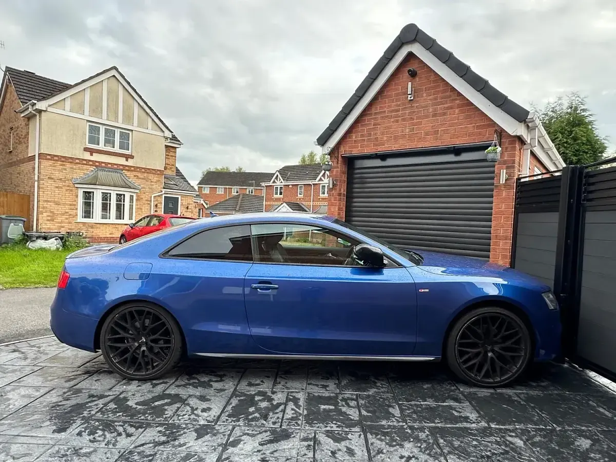 Used Audi A5 Black Edition 177 HP (130 kW) 2015 Blue Coupe