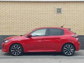 Used Peugeot 208 Allure 100 HP (73 kW) 2020 Red Hatchback
