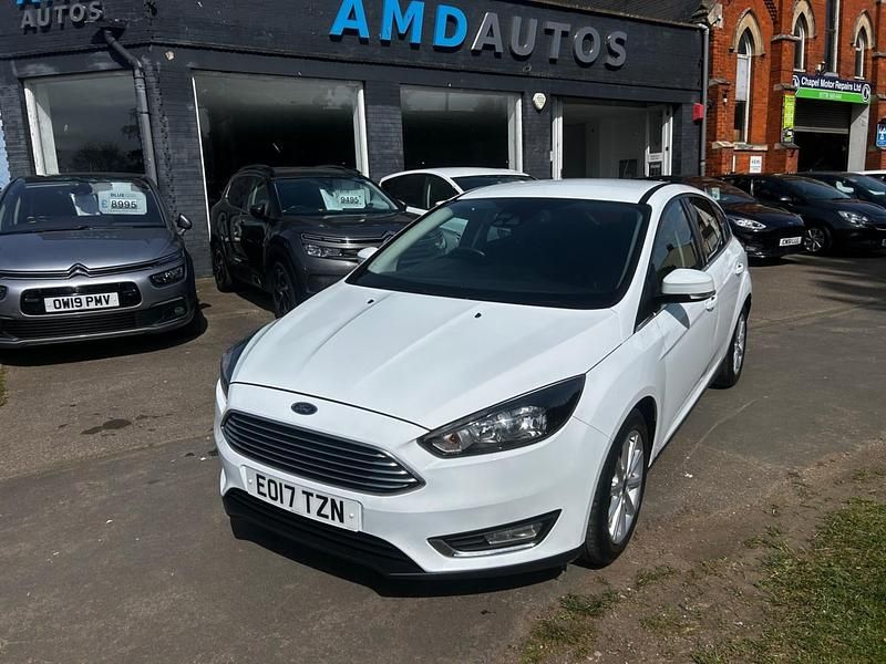 Used Ford Focus Titanium 125 HP (91 kW) 2017 White Hatchback