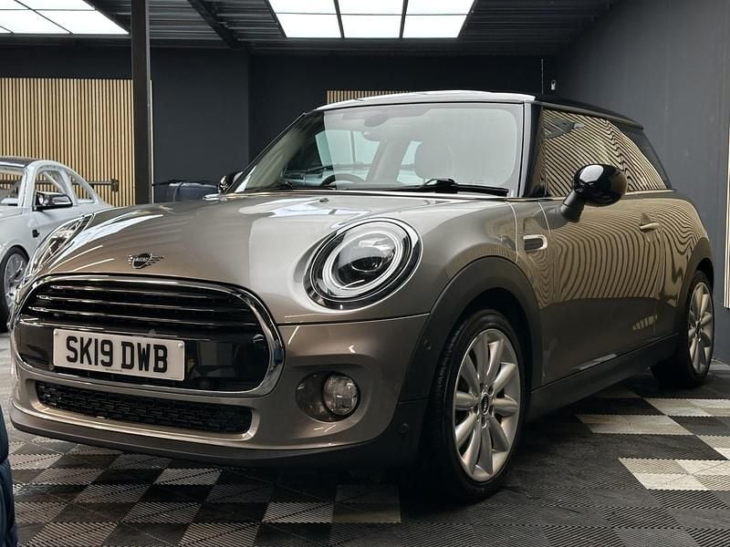 Used Mini Cooper Classic 2019 Silver Hatchback