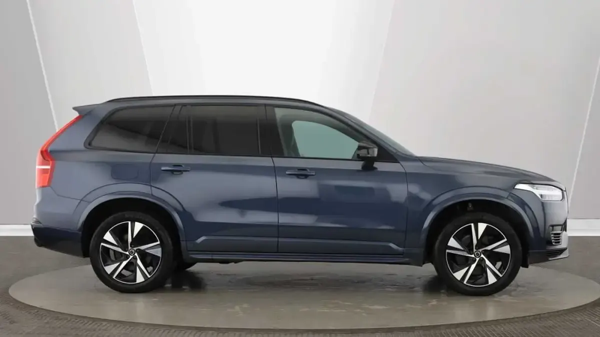Used Volvo XC90 R-Design 449 HP (330 kW) 2022 Blue SUV