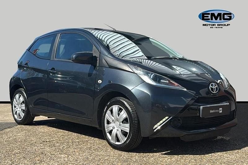 Used Toyota Aygo X-play 69 HP (50 kW) 2015 Grey Hatchback
