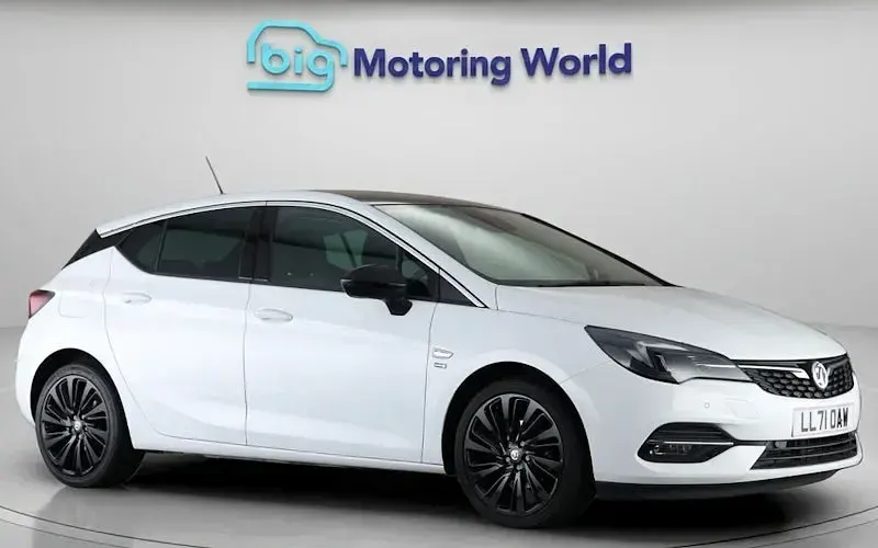 Used Vauxhall Astra Edition 145 HP (106 kW) 2021 Hatchback