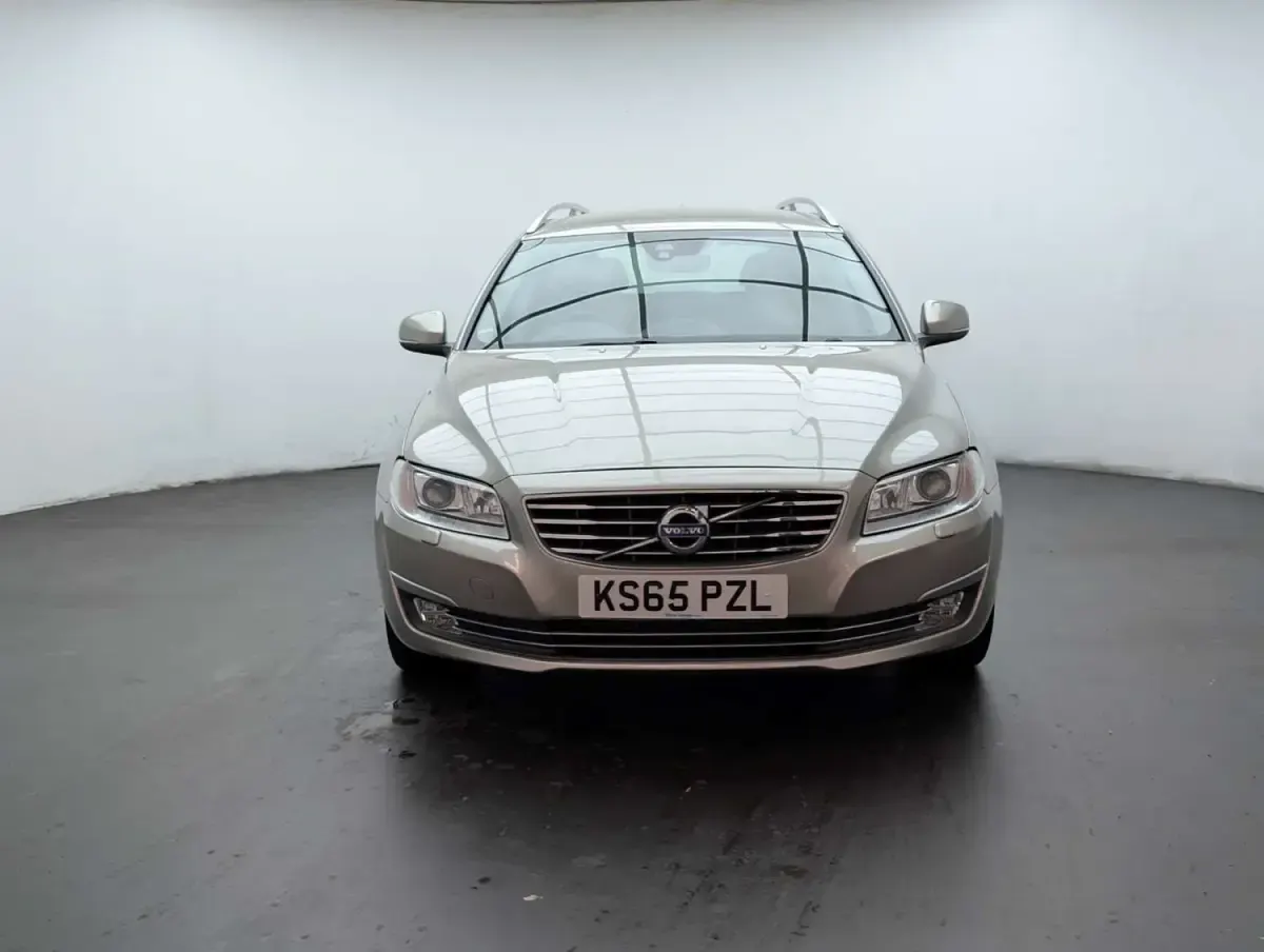 Second-hand Volvo V70 SE 181 CP (133 kW) 2015 Auriu Break