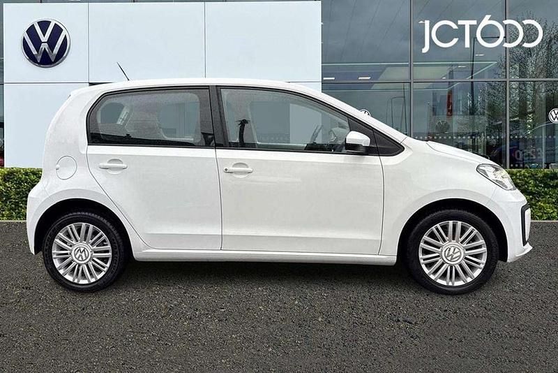 Used VW up! move up! 60 HP (44 kW) 2019 White Hatchback
