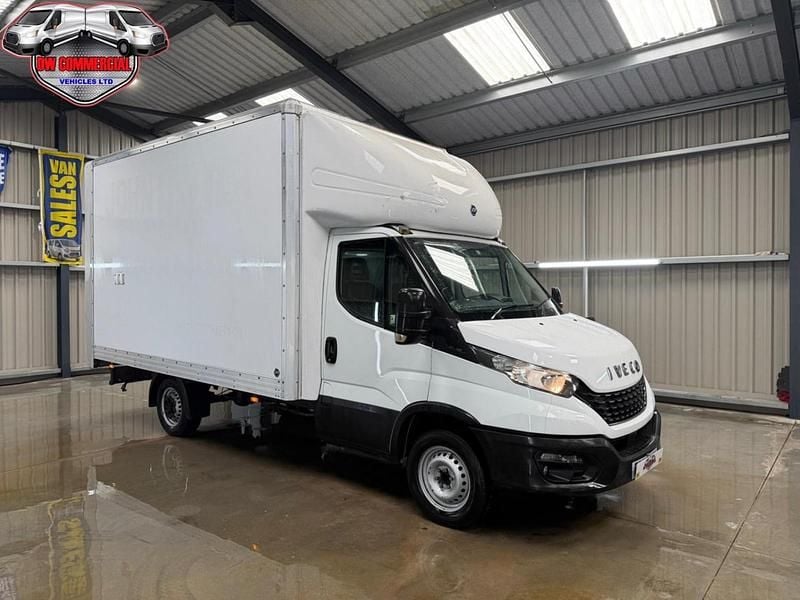 Used Iveco Daily 140 HP (102 kW) 2023 White