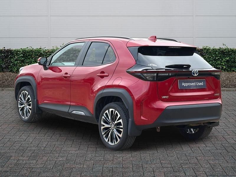 Used Toyota Yaris Hybrid 2023 Red Hatchback
