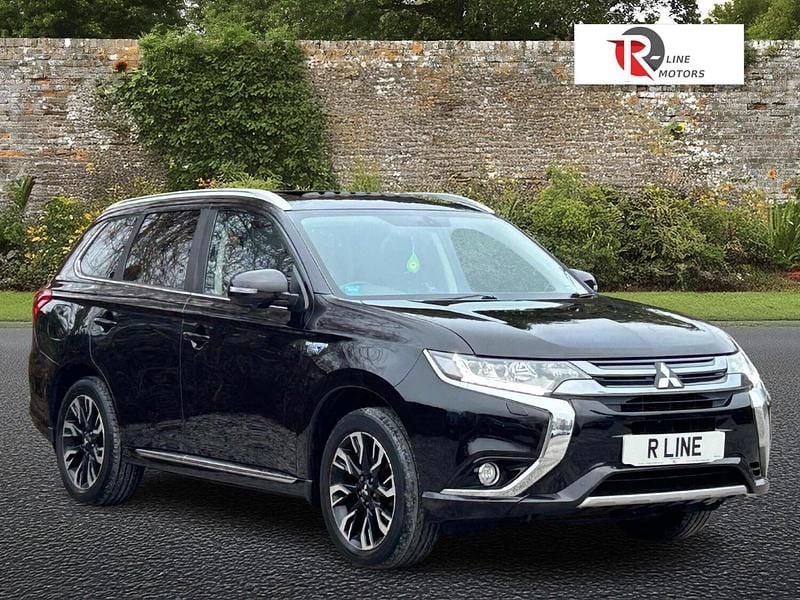 Used Mitsubishi Outlander P-HEV 2016 Black Estate