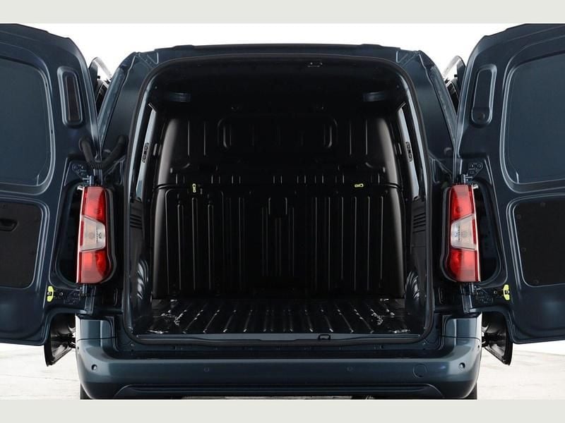 New Peugeot Partner 131 HP (96 kW) 2025 Blue MPV