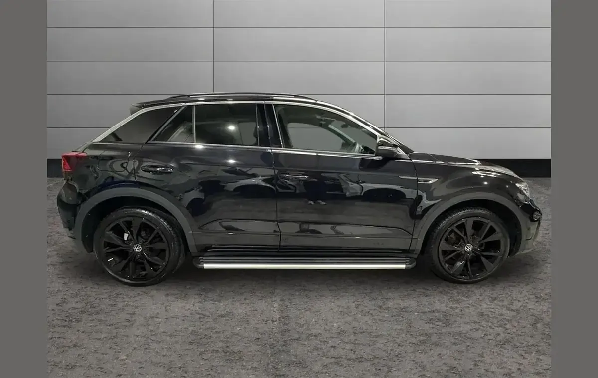 Used VW T-Roc R-line 150 HP (110 kW) 2022 Black SUV