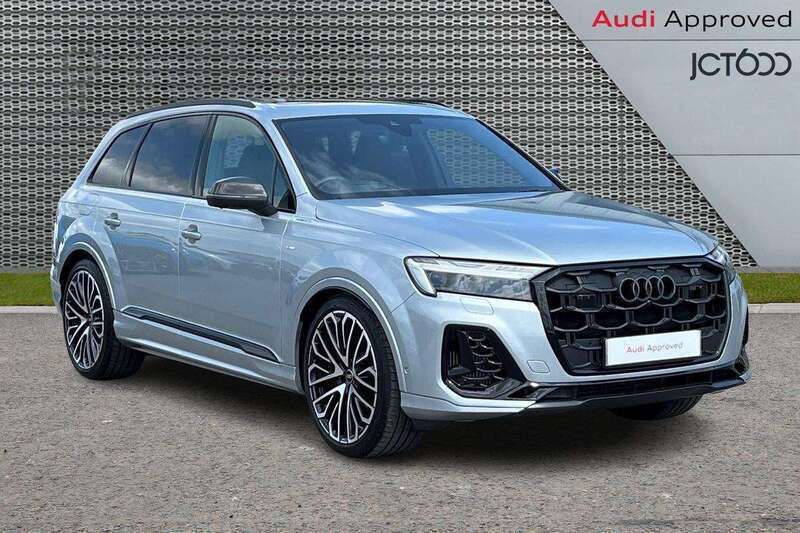 Silver Used 2025 Audi Q7 Comfort SUV | £71,588 (Expensive) - Image 1/4
