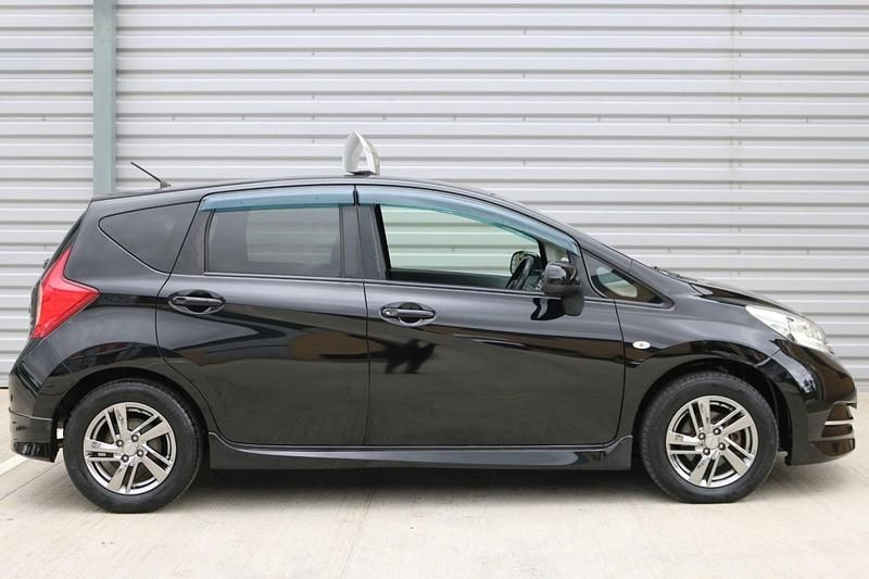 Używany Nissan Note S 80 KM (58 kW) 2013 Czarny Minivan