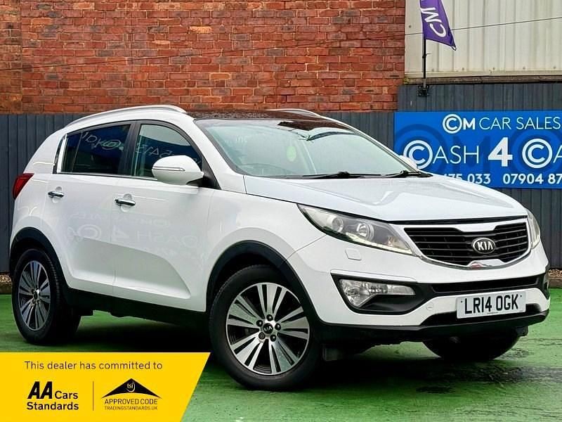 White Used 2014 Kia Sportage SUV | £4,695 (Fair price) - Image 1/4