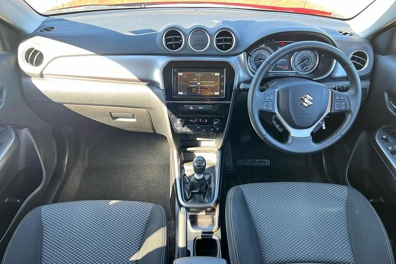 Używany Suzuki Vitara SZ-T 2023 Czerwony SUV