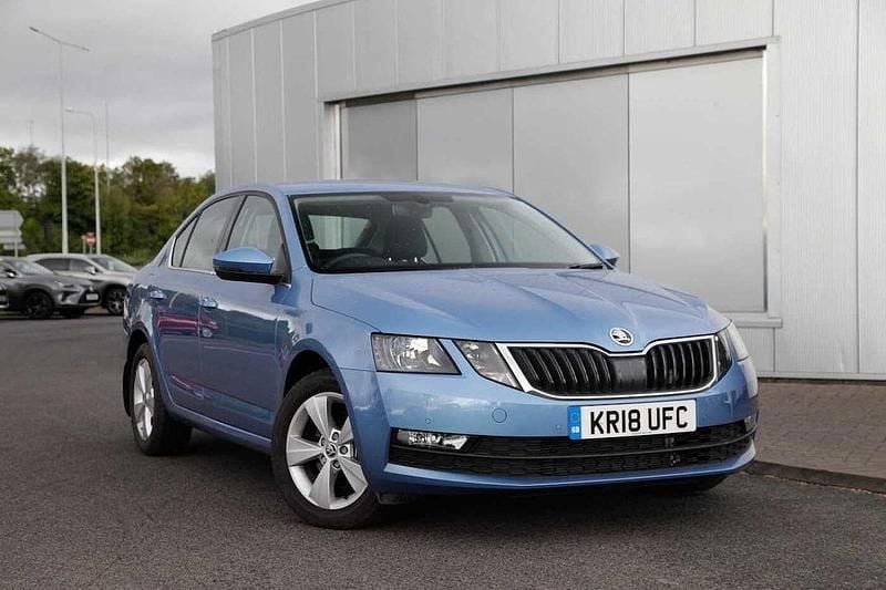 Used Skoda Octavia 110 HP (80 kW) 2018 Denim blue metallic Hatchback