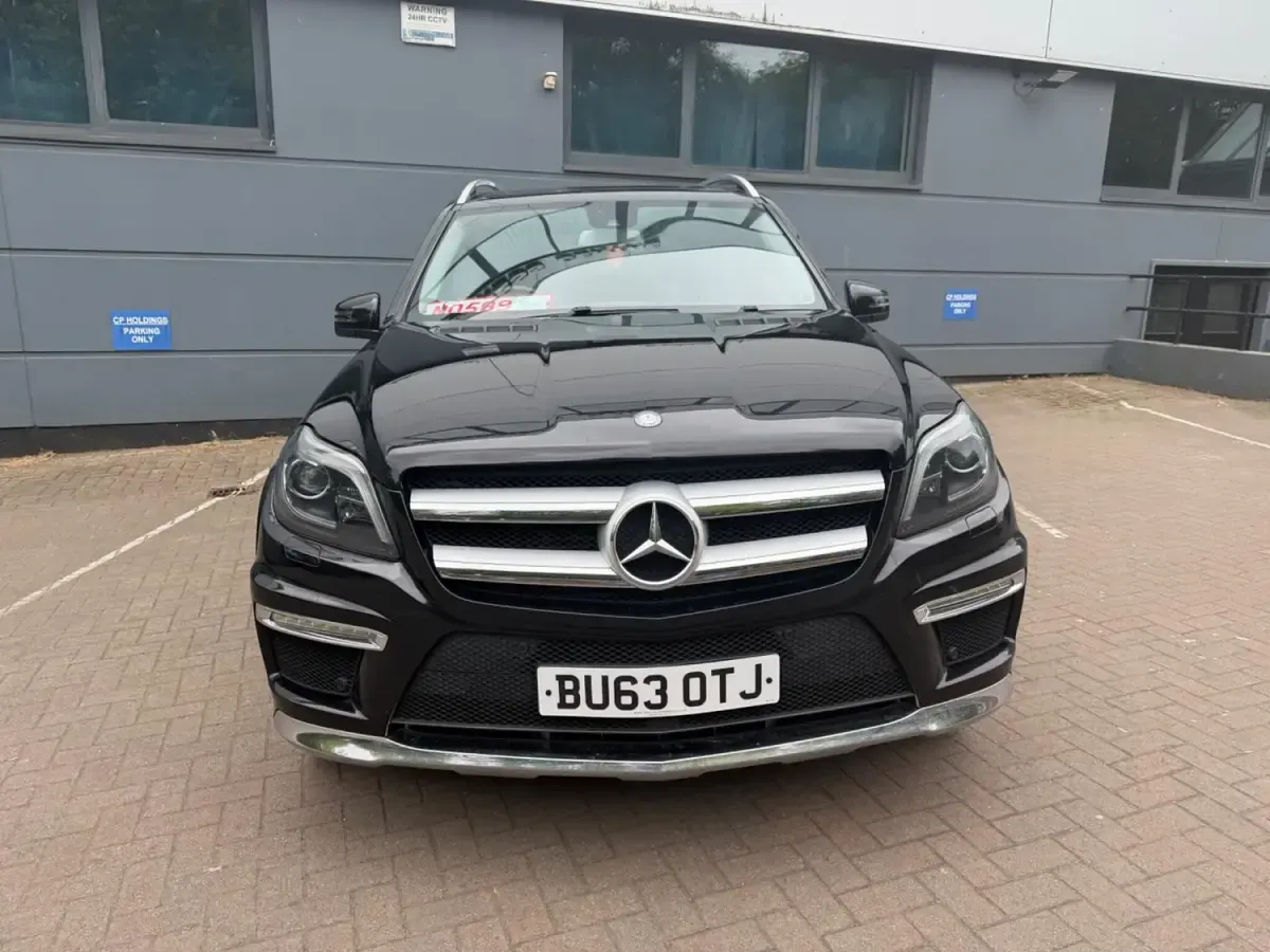 Käytetty Mercedes GL350 AMG 2013 Musta Katumaasturi