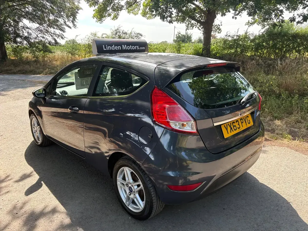 Used Ford Fiesta Zetec 2013 Grey Hatchback