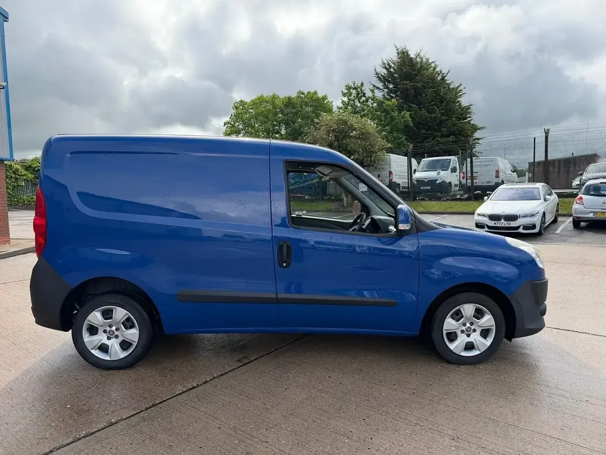 Used Fiat Doblò 2012 Blue MPV
