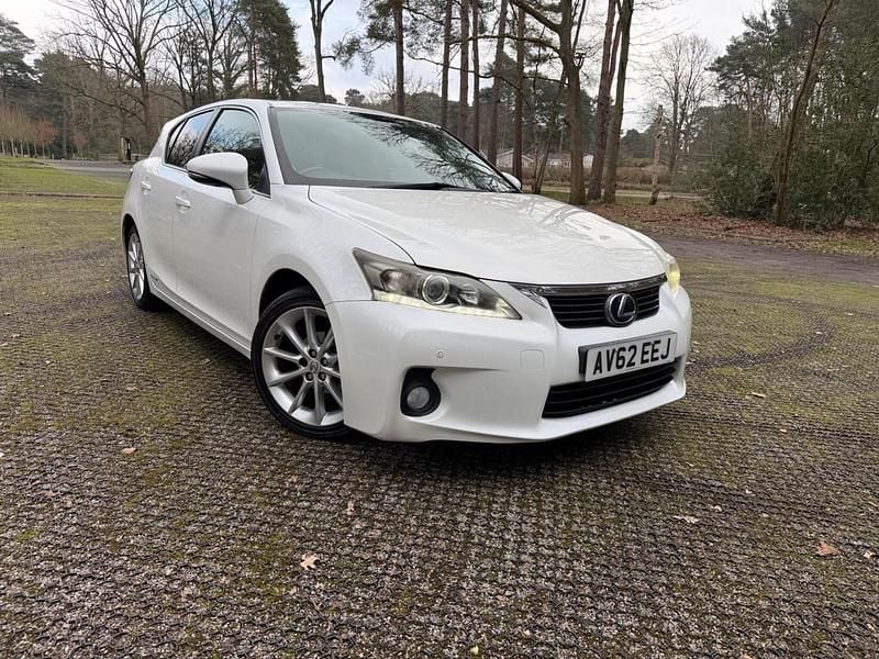 Used Lexus CT200h 2012 White Hatchback