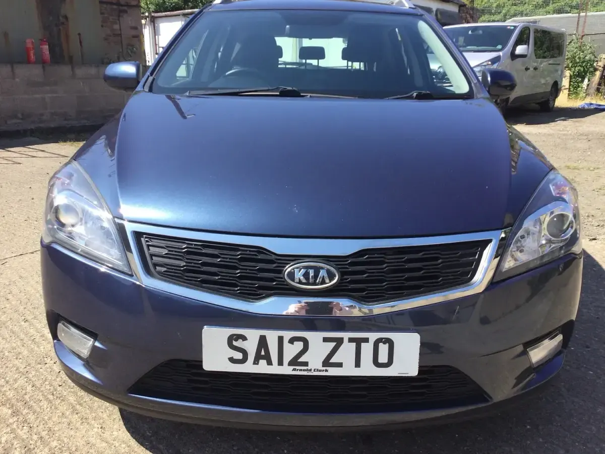 Used Kia Ceed 2012 Blue Hatchback