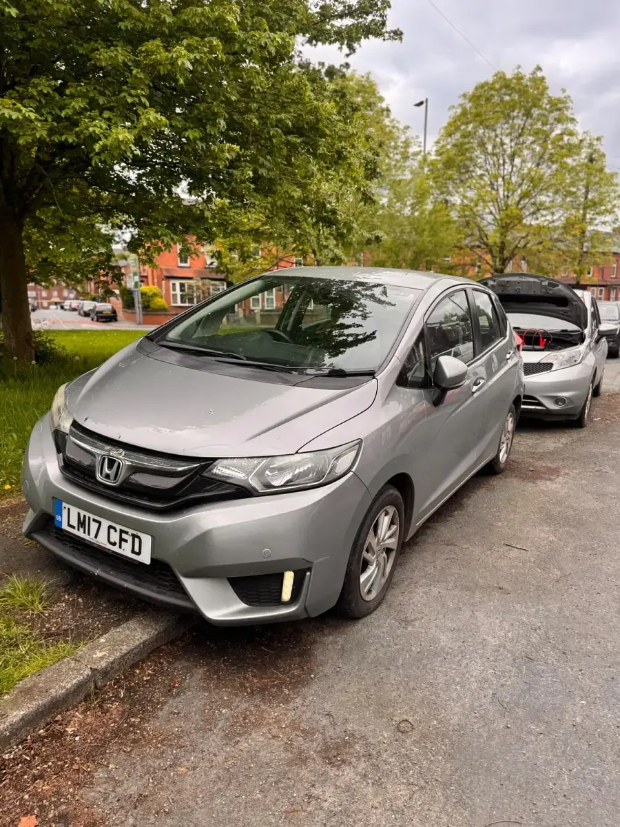 Used Honda Jazz SE 102 HP (75 kW) 2017 Silver Hatchback