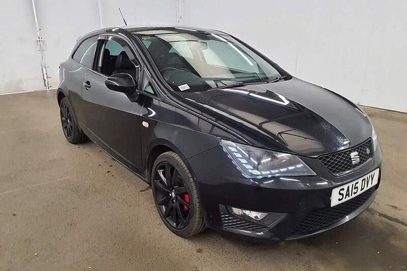 Begagnad Seat Ibiza FR 105 HK (77 kW) 2015 Sportkupé
