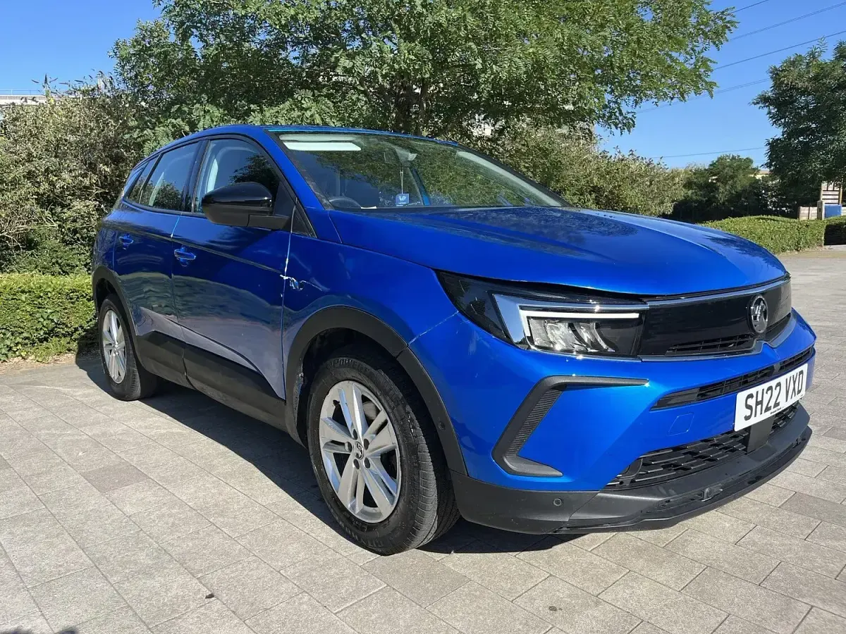 Used Vauxhall Grandland X Design Edition 2022 Blue SUV