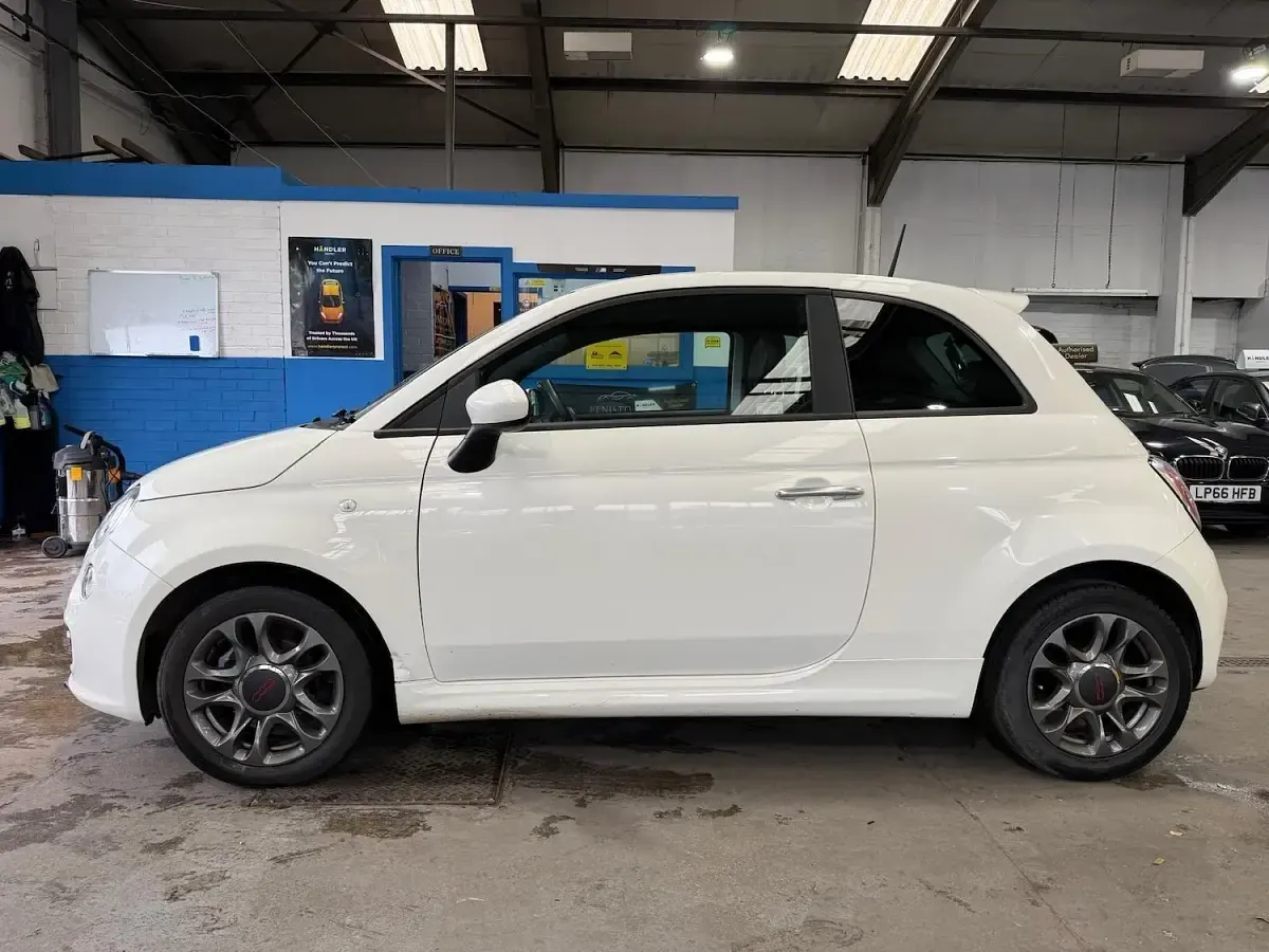 Used Fiat 500 S 69 HP (50 kW) 2014 White Hatchback