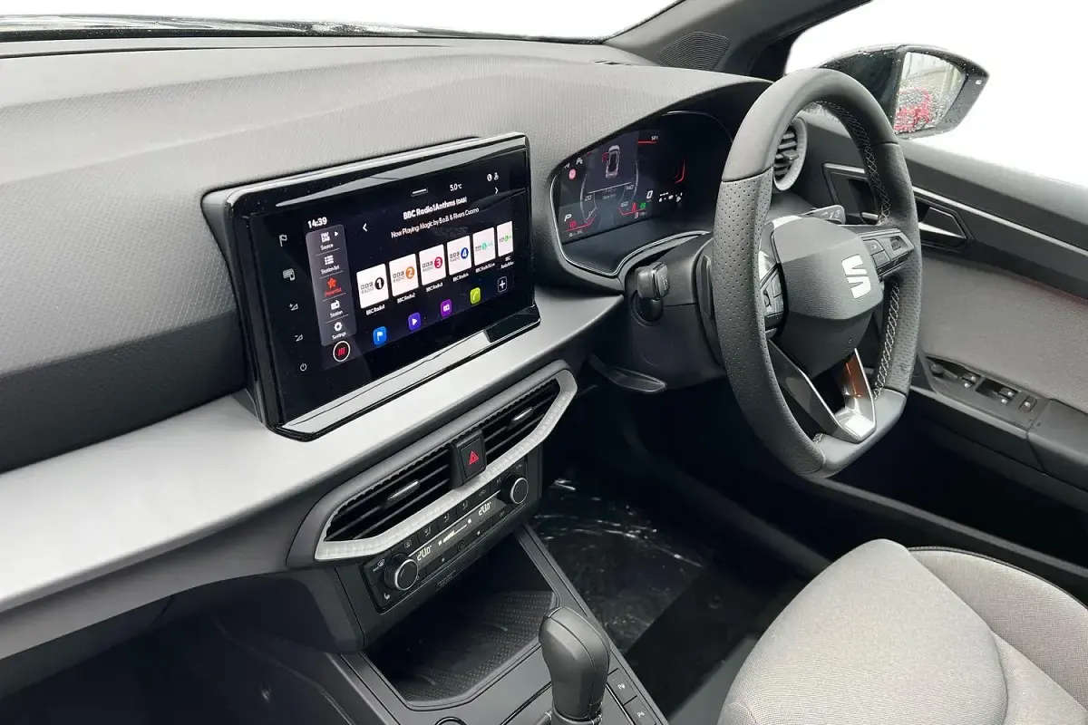 New Seat Arona FR First Edition 115 HP (84 kW) 2026 Midnight black SUV