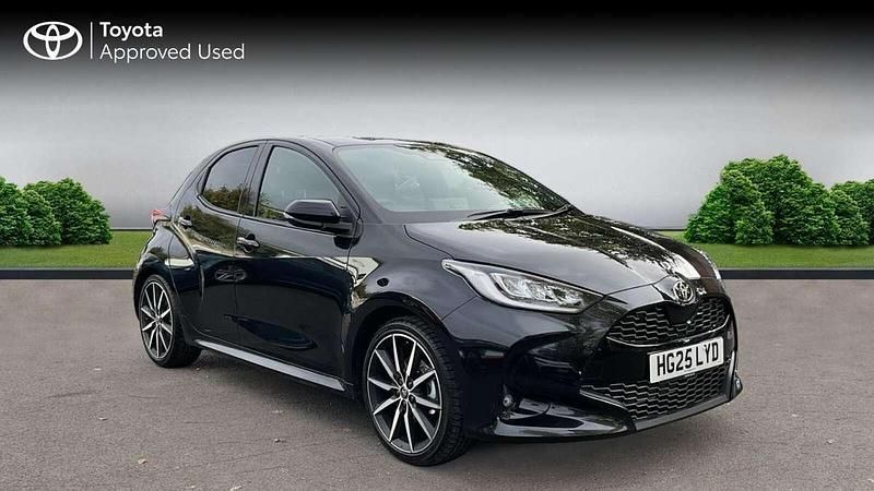 Black New 2025 Toyota Yaris Hybrid Sport Hatchback | £25,478 (A bit pricey) - Image 1/2