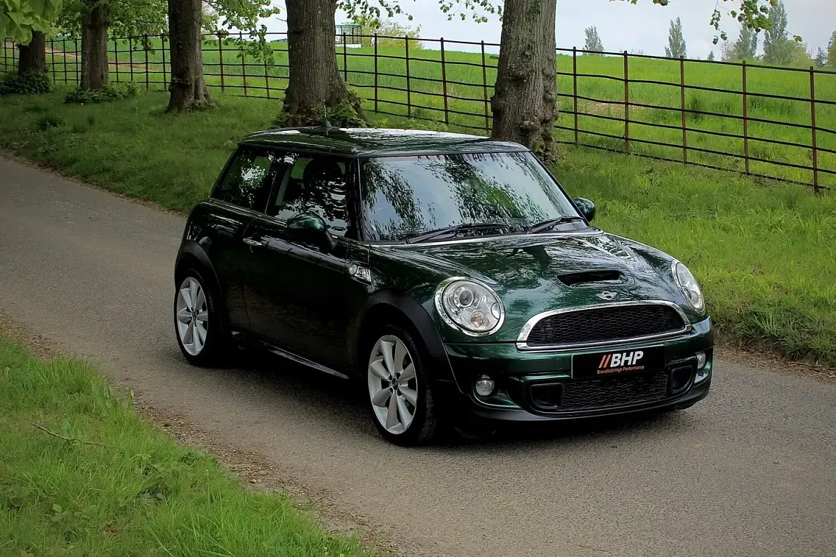 Used Mini Cooper S Hatch 184 HP (135 kW) 2010 Green Hatchback