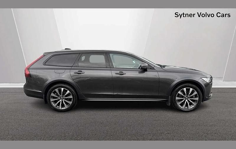 Used Volvo V90 CC 232 HP (170 kW) 2021 Grey Estate